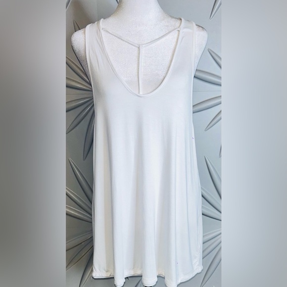NWT Free People SZM white racer back tank, spaghetti strap front, bust 38”-48” - Picture 2 of 6